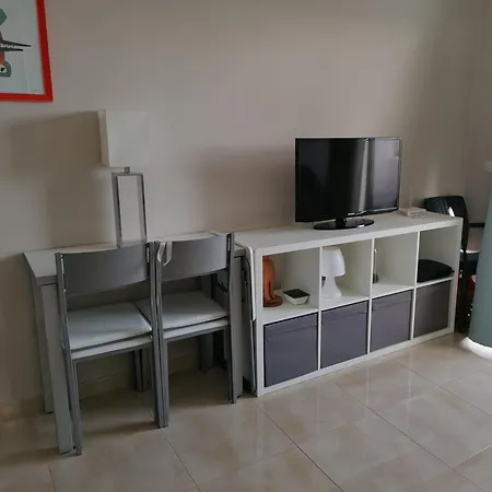 El Piso Del Puerto - Charm *